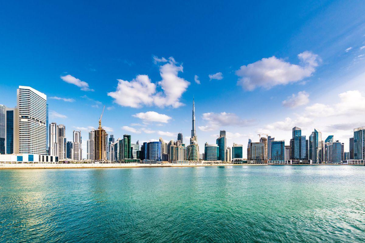 Waterfront Properties in Dubai: Lifestyle Luxury or Investment Goldmine?